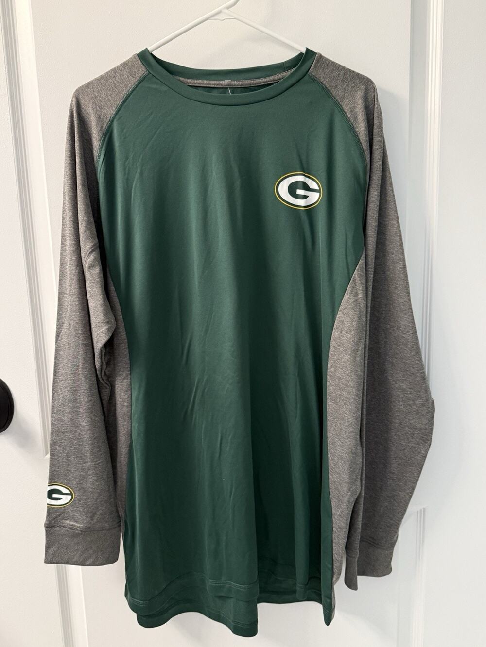 Green Bay Packers NFL Men’s 2XL Long Sleeve Crewneck Pullover Top New
